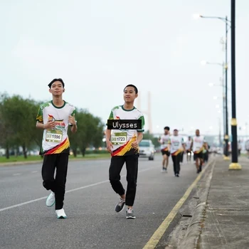 Runner Photo 7649063