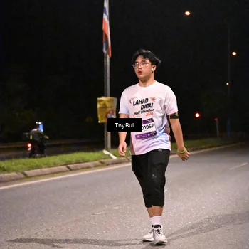 Runner Photo 7649064