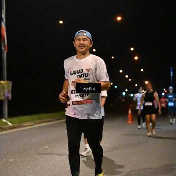 Runner Photo 7649068