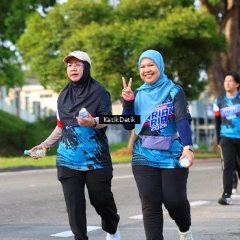 Runner Photo 7649069