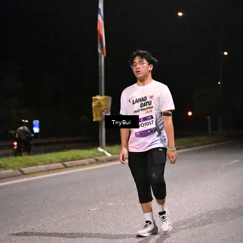Runner Photo 7649070
