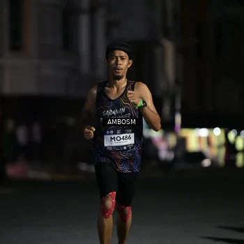Runner Photo 7649073