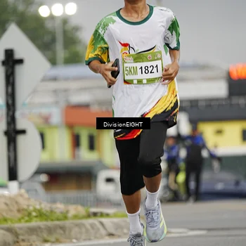 Runner Photo 7649105