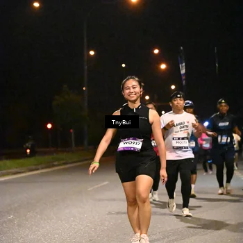 Runner Photo 7649111