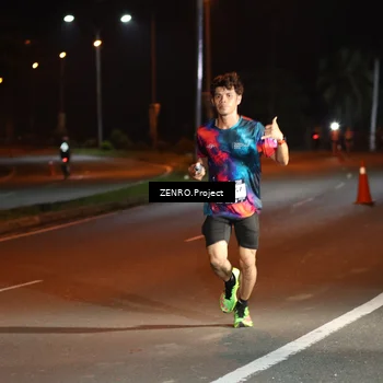 Runner Photo 7649122