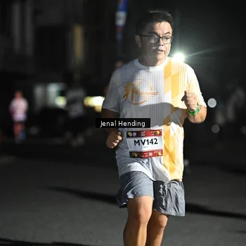 Runner Photo 7649123
