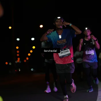Runner Photo 7649133