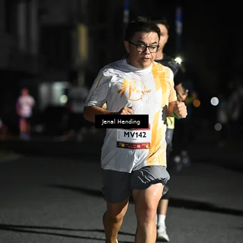 Runner Photo 7649137