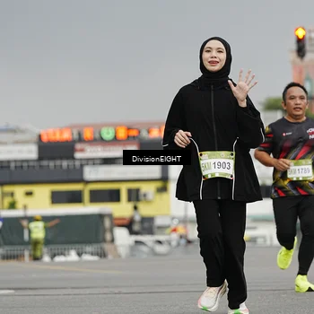 Runner Photo 7649143