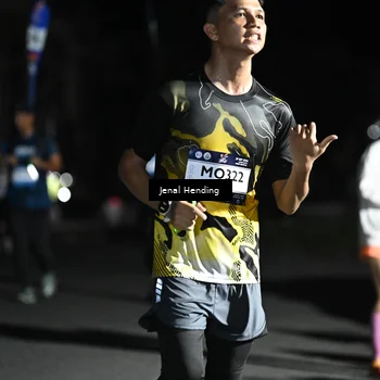 Runner Photo 7649155