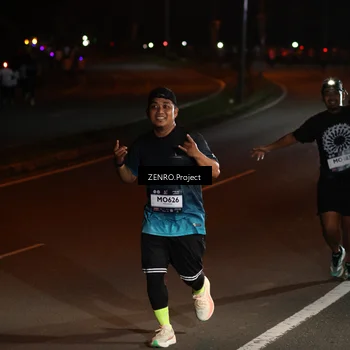 Runner Photo 7649156