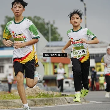 Runner Photo 7649171
