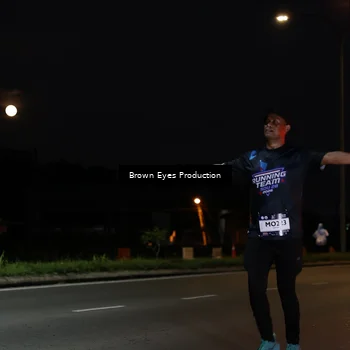 Runner Photo 7649172