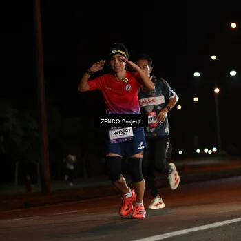 Runner Photo 7649174