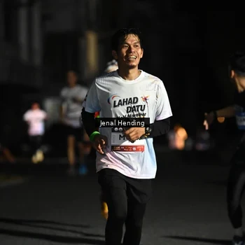 Runner Photo 7649182