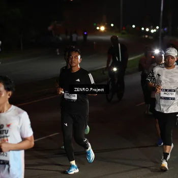 Runner Photo 7649183