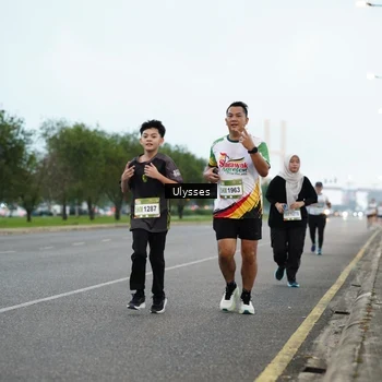 Runner Photo 7649192