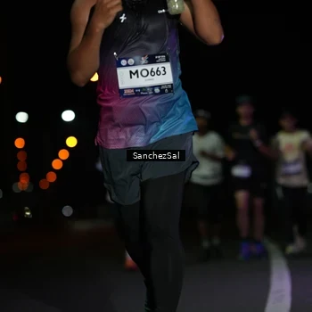 Runner Photo 7649204