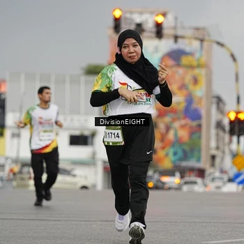 Runner Photo 7649210