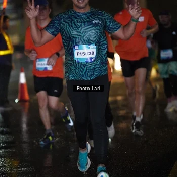 Runner Photo 7649218