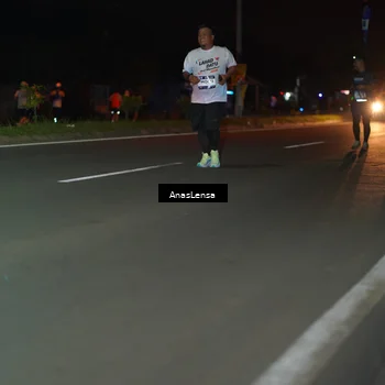 Runner Photo 7649235