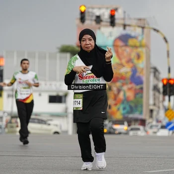 Runner Photo 7649242