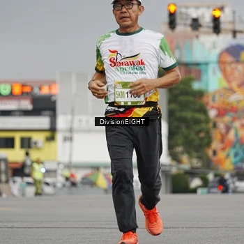 Runner Photo 7649258