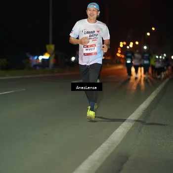 Runner Photo 7649262
