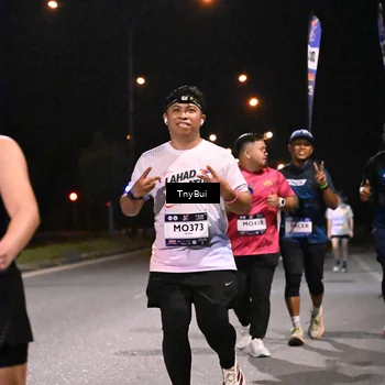 Runner Photo 7649263