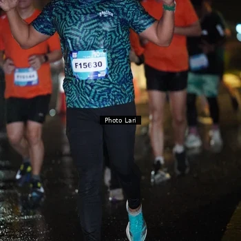 Runner Photo 7649280