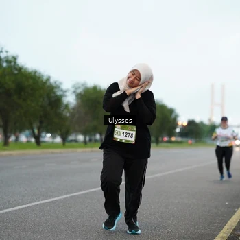 Runner Photo 7649297