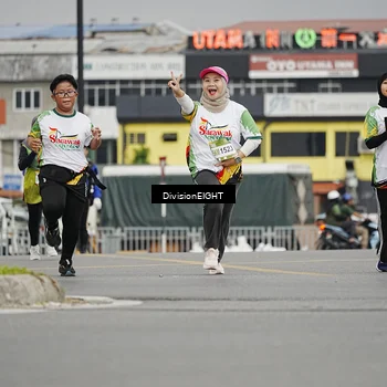Runner Photo 7649298