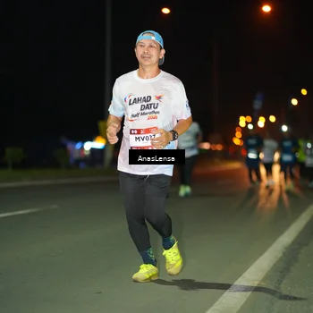 Runner Photo 7649313