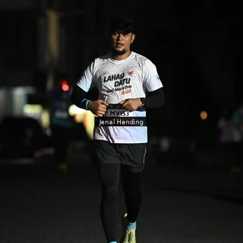 Runner Photo 7649314