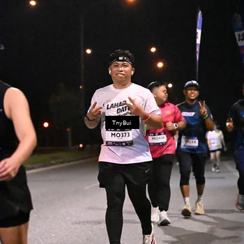 Runner Photo 7649316
