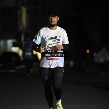 Runner Photo 7649317