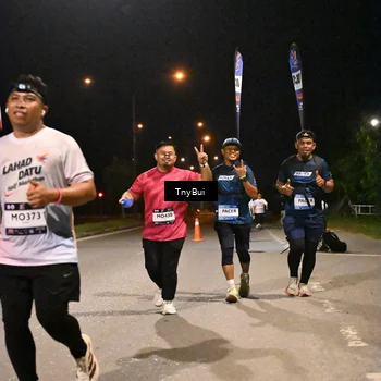 Runner Photo 7649327