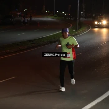 Runner Photo 7649328