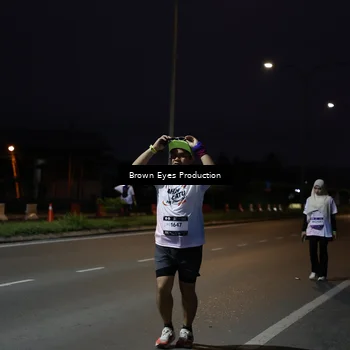 Runner Photo 7649334