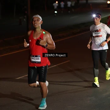 Runner Photo 7649337