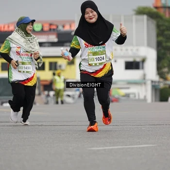 Runner Photo 7649338