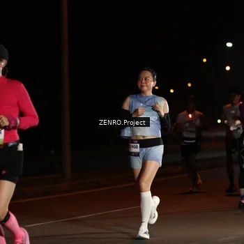 Runner Photo 7649351