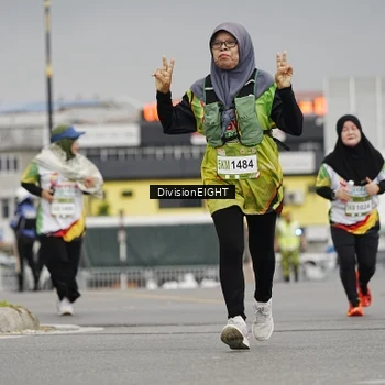 Runner Photo 7649364