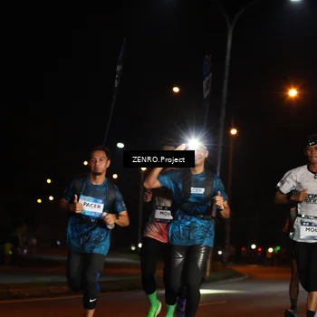 Runner Photo 7649368