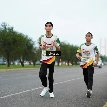 Runner Photo 7649376