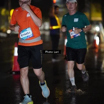 Runner Photo 7649384