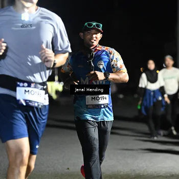 Runner Photo 7649388