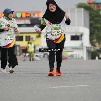 Runner Photo 7649395