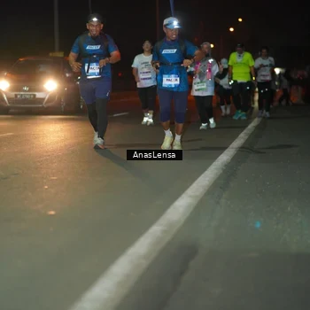 Runner Photo 7649422