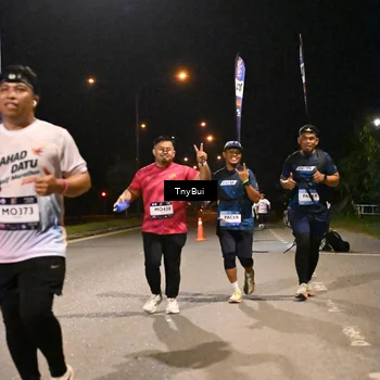 Runner Photo 7649424